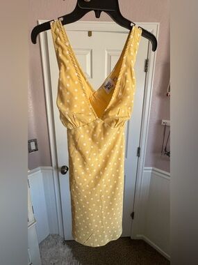 Princess Polly Nellie Yellow Polka Dot V-Neck Dress Size 8